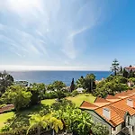 Luxury Oceanfront At Reid's Gardens *