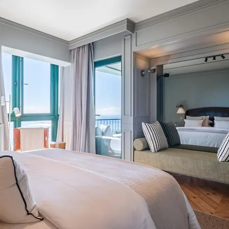 شقة Luxury Oceanfront At Reid's Gardens