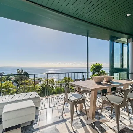 Luxury Oceanfront At Reid's Gardens Funchal (Madeira)