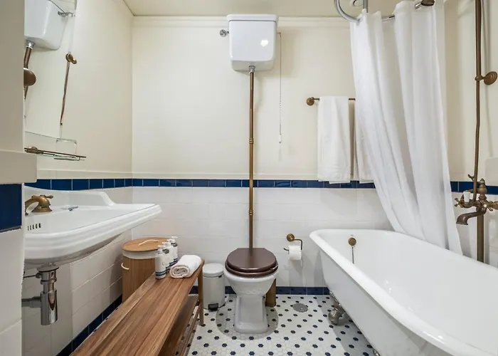 Luxury Oceanfront At Reid's Gardens Funchal (Madeira)