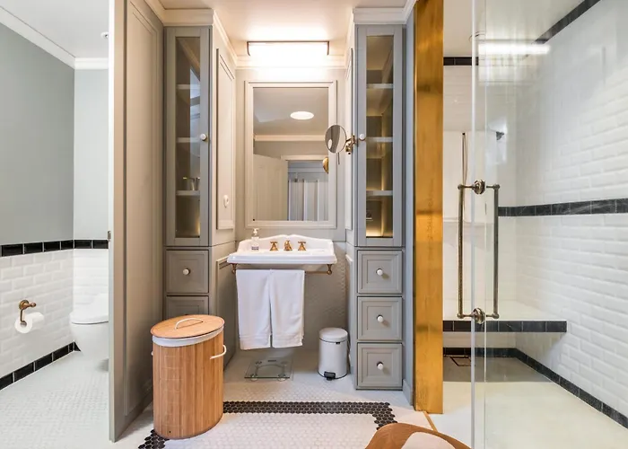 Luxury Oceanfront At Reid's Gardens *