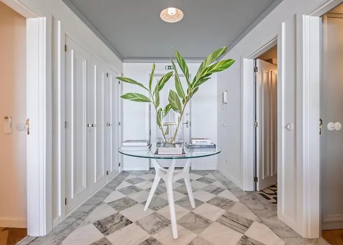 Luxury Oceanfront At Reid's Gardens